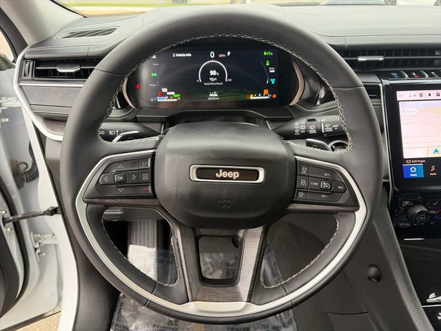 Used 2022 Jeep Grand Cherokee Limited 4xe w/ Luxury Tech Group II AWD/4WD image 28