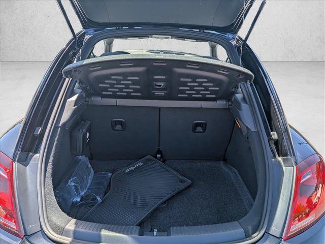 Used 2018 Volkswagen Beetle 2.0T Coast FWD image 4