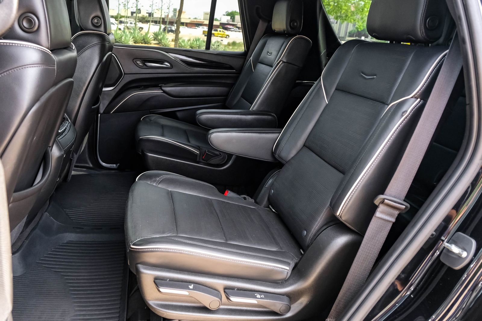 Used 2021 Cadillac Escalade Sport w/ Driver Assist Tech Package image 54