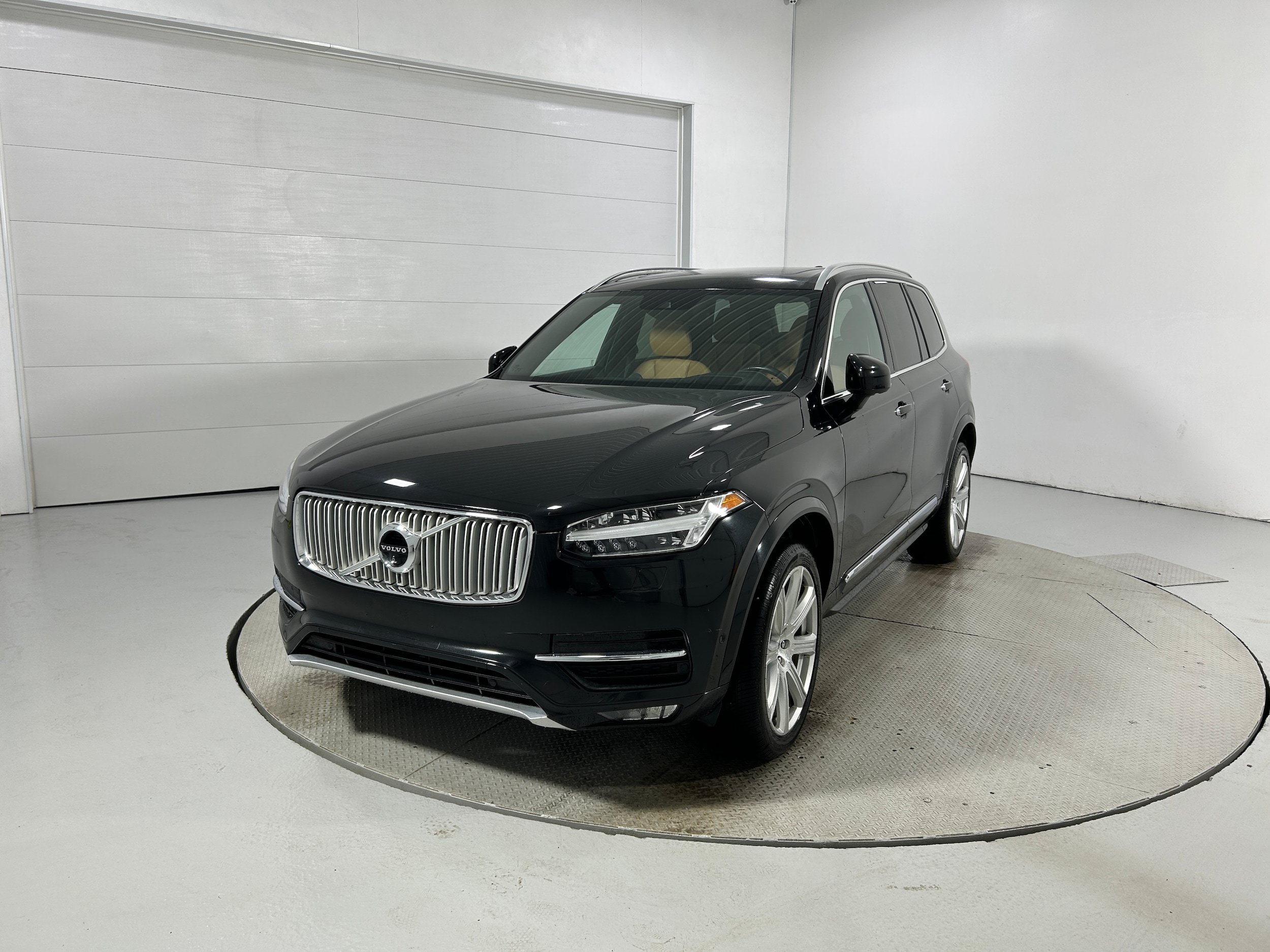 Used 2017 Volvo XC90 T6 Inscription w/ Luxury Package AWD/4WD image 20
