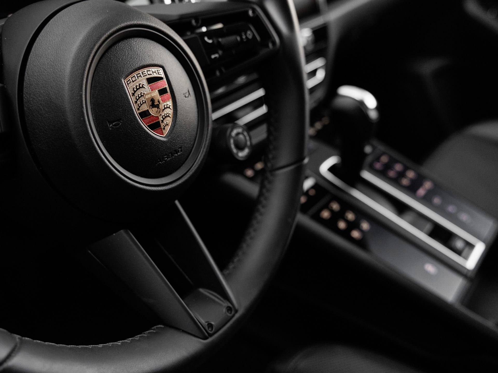 Certified 2026 Porsche Macan AWD/4WD image 19