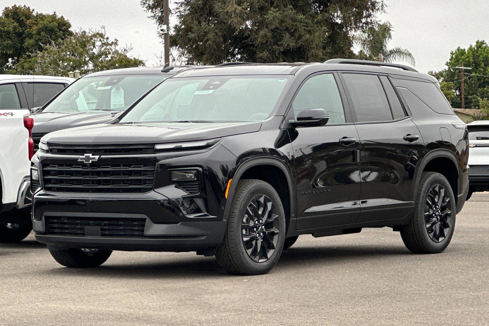 New 2026 Chevrolet Traverse LT w/ Enhanced Driving Package image 8