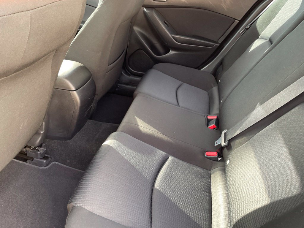 Used 2015 MAZDA MAZDA3 i Sport FWD image 19
