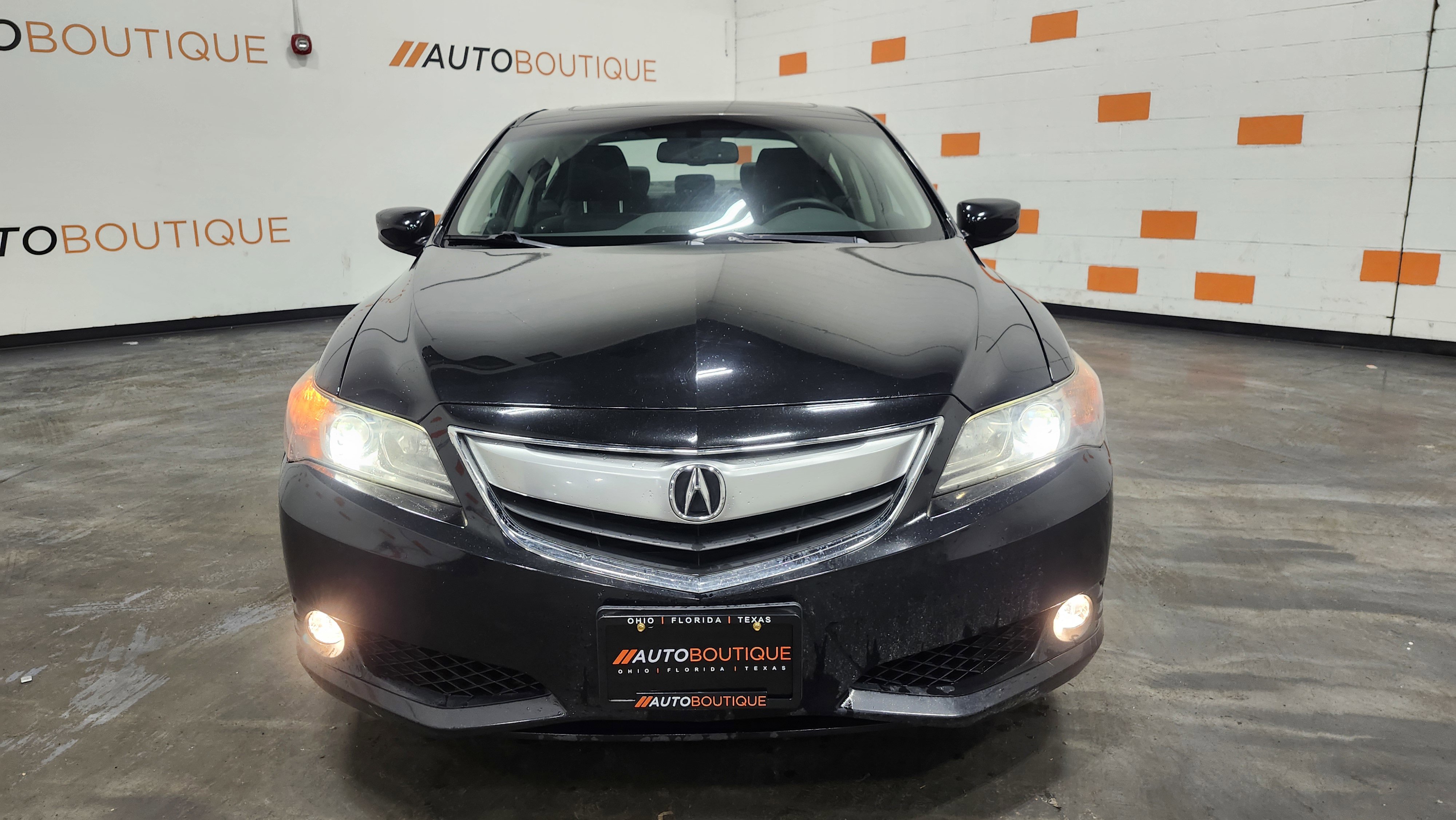Used 2013 Acura ILX w/ Technology Package image 12