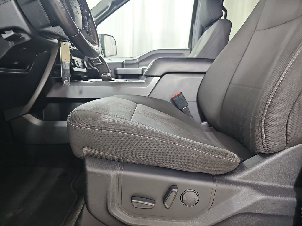 Used 2019 Ford F150 XLT w/ Equipment Group 302A Luxury AWD/4WD image 34