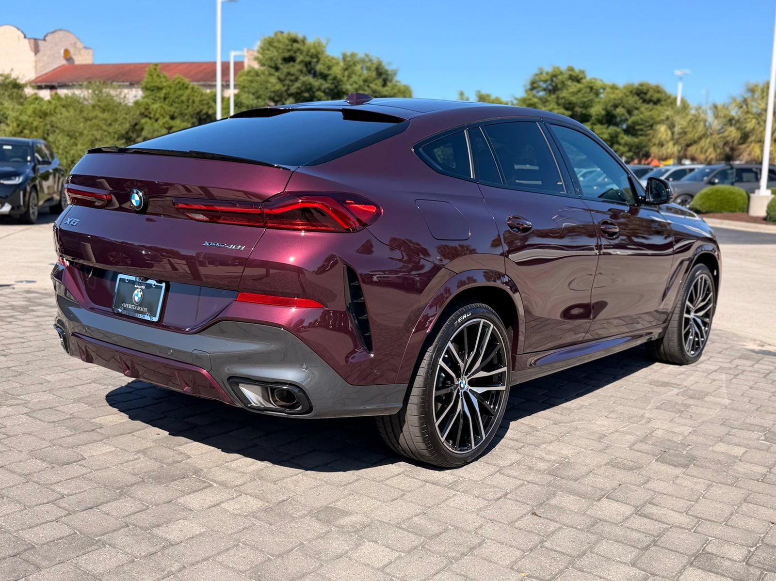 Used 2026 BMW X6 xDrive40i w/ Executive Package AWD/4WD image 9