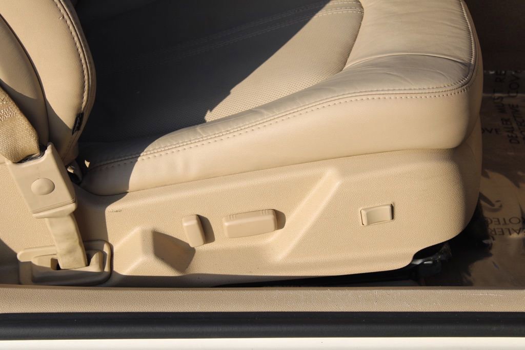 Used 2011 Cadillac CTS Premium image 20