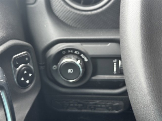 Certified 2024 Jeep Wrangler Unlimited Rubicon image 23