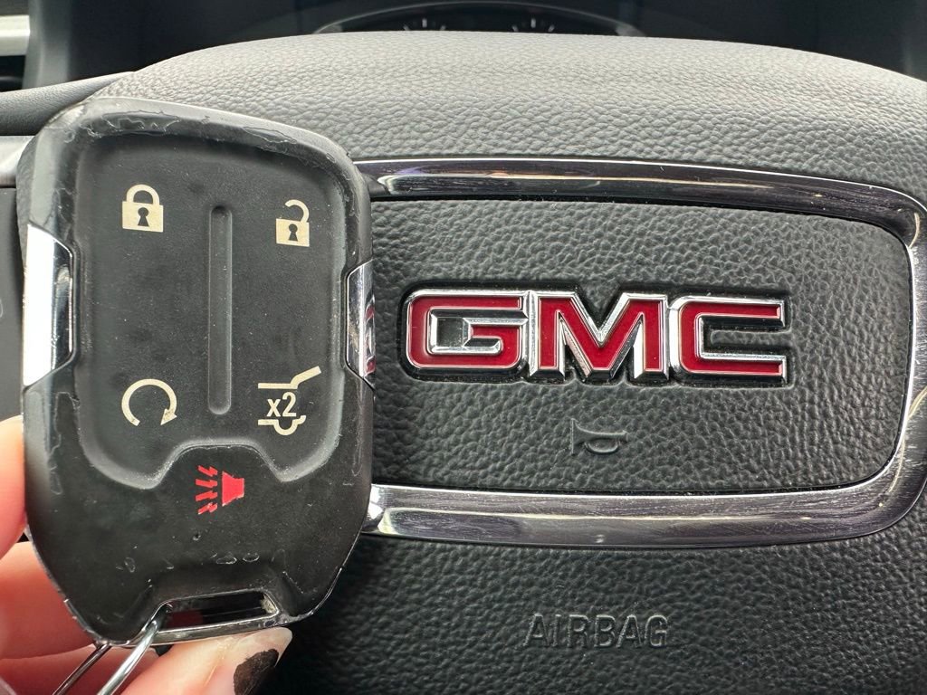 Used 2023 GMC Acadia SLT image 41