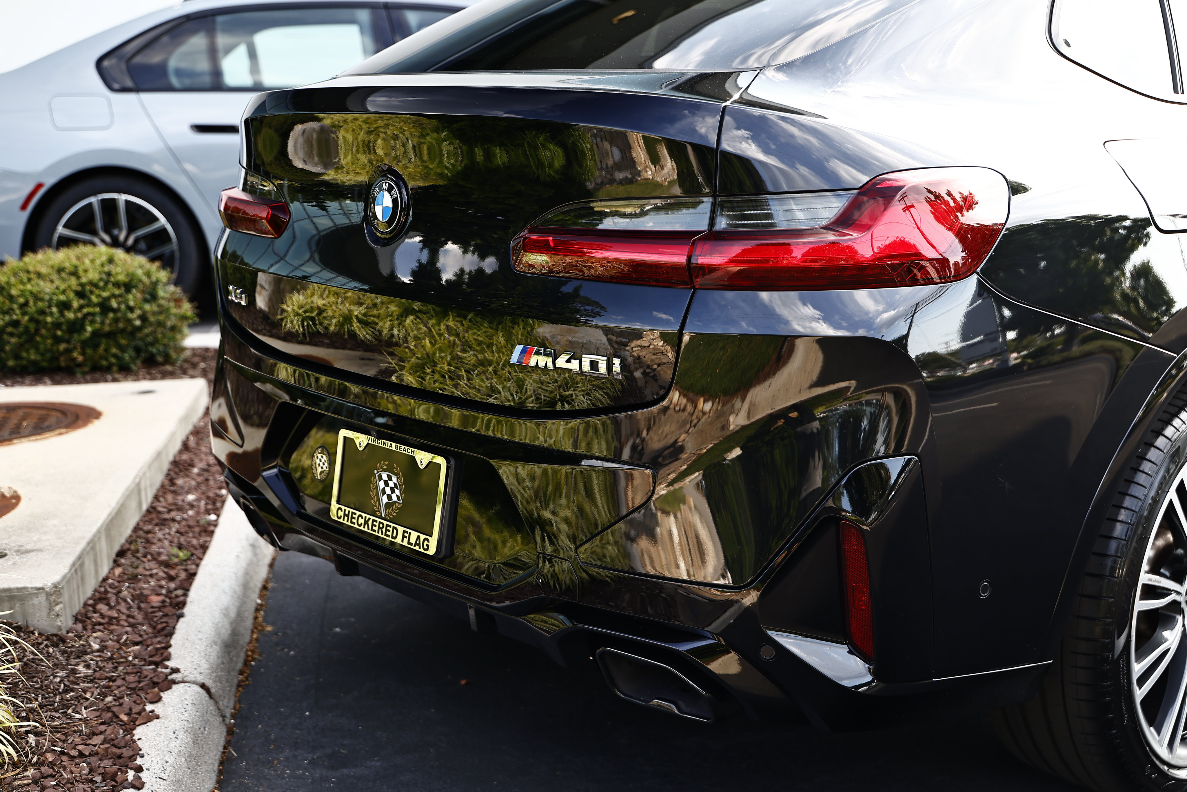 Used 2024 BMW X4 M40i AWD/4WD image 7