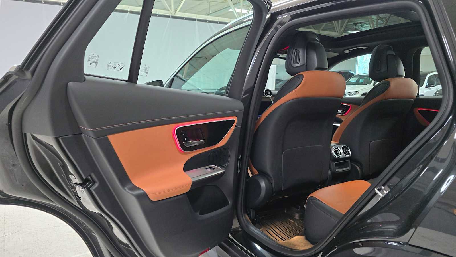 Certified 2026 Mercedes-Benz GLC 43 AMG 4MATIC image 15