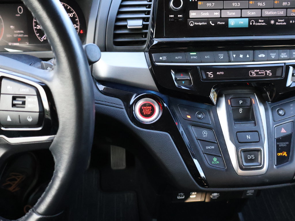Certified 2025 Honda Odyssey Touring image 30