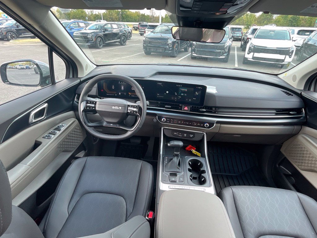 New 2027 Kia Carnival FWD image 20