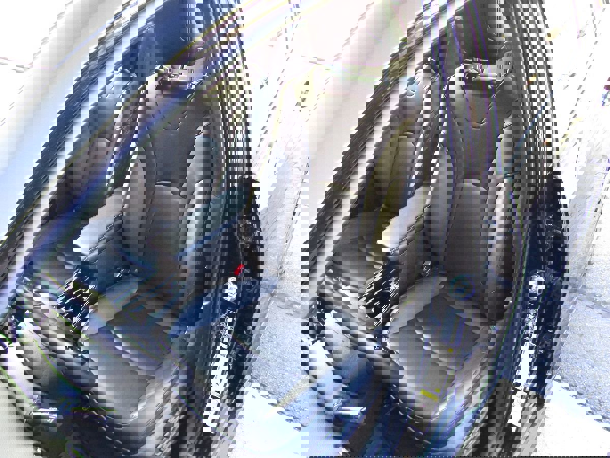 Used 2021 Toyota Prius XLE image 30