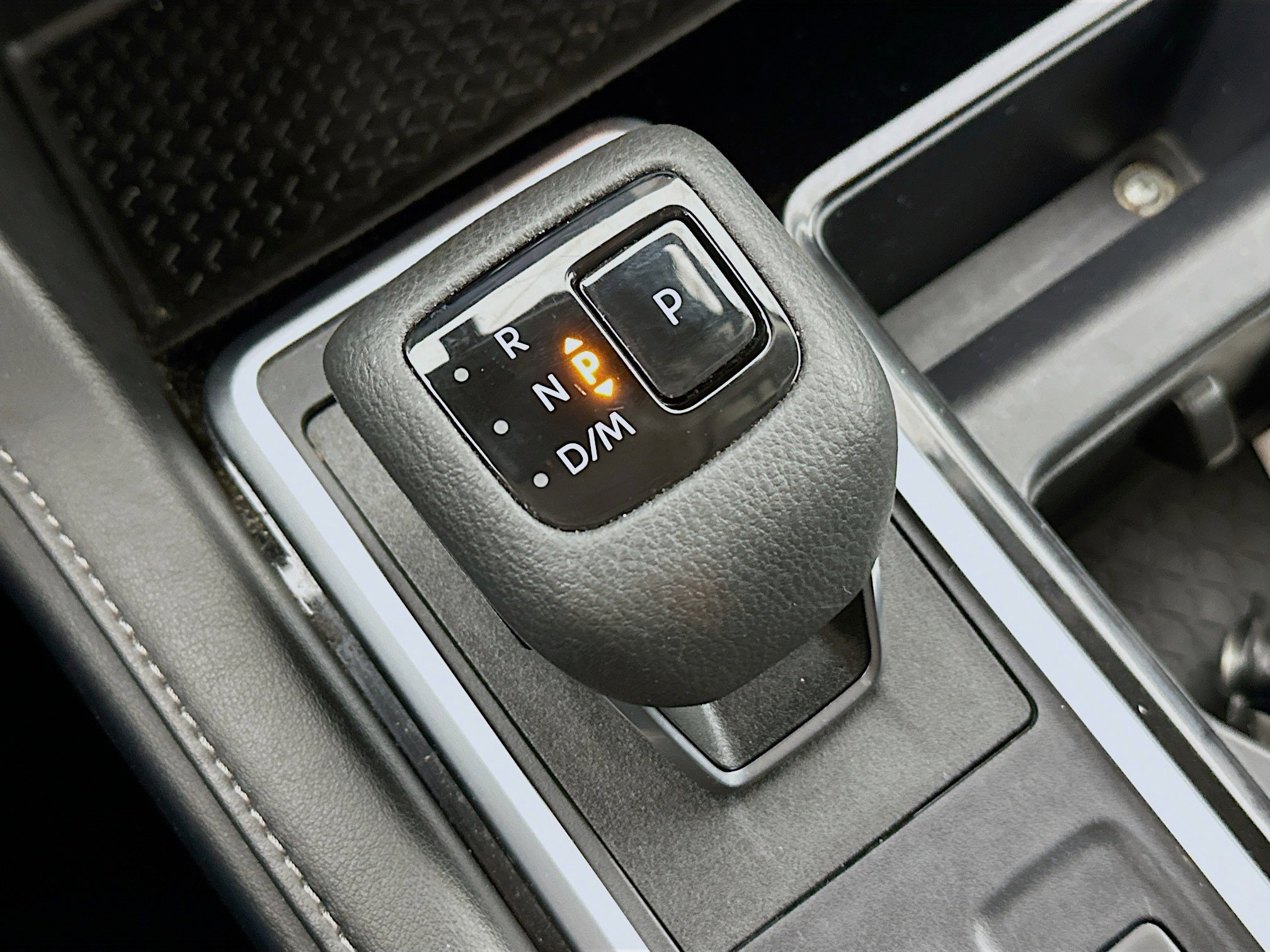 Used 2024 Nissan Pathfinder SV image 24