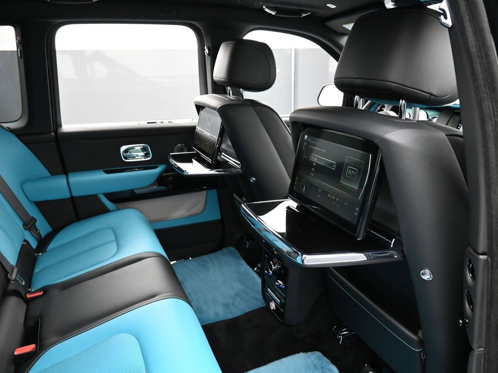 Certified 2024 Rolls-Royce Cullinan Black Badge w/ Driver's Package image 31