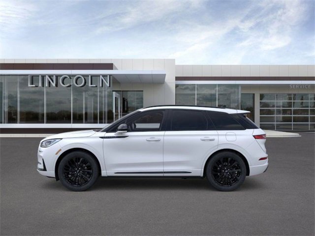New 2026 Lincoln Corsair Premiere image 3