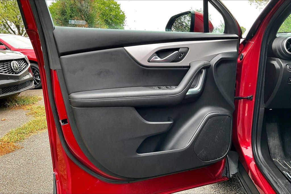 Used 2022 Chevrolet Blazer LT FWD image 22