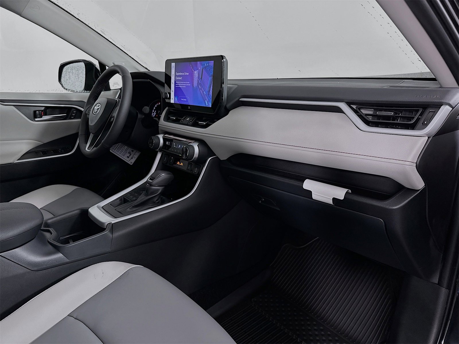 New 2025 Toyota RAV4 XLE Premium image 31