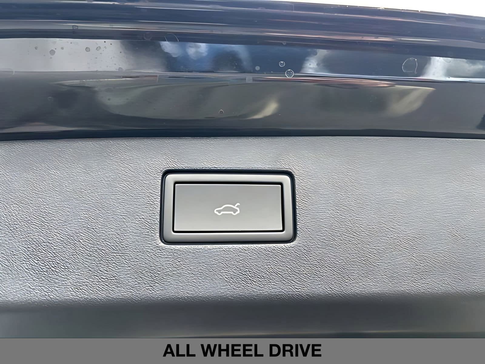 New 2026 Volkswagen Tiguan SE AWD/4WD image 16