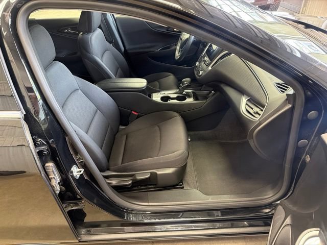 Used 2024 Chevrolet Malibu LT FWD image 22