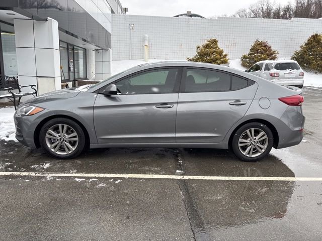 Used 2018 Hyundai Elantra SEL image 2