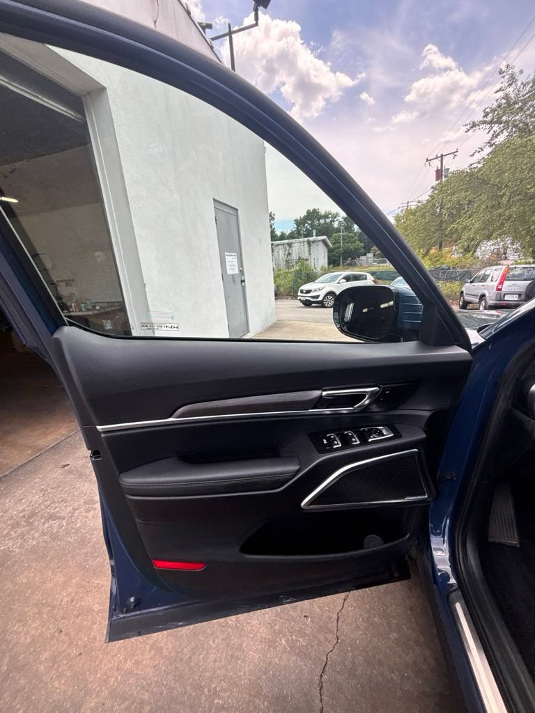 Used 2023 Kia Telluride SX Prestige X-Line AWD/4WD image 10