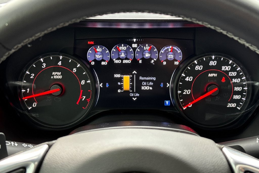 Used 2019 Chevrolet Camaro SS RWD image 27