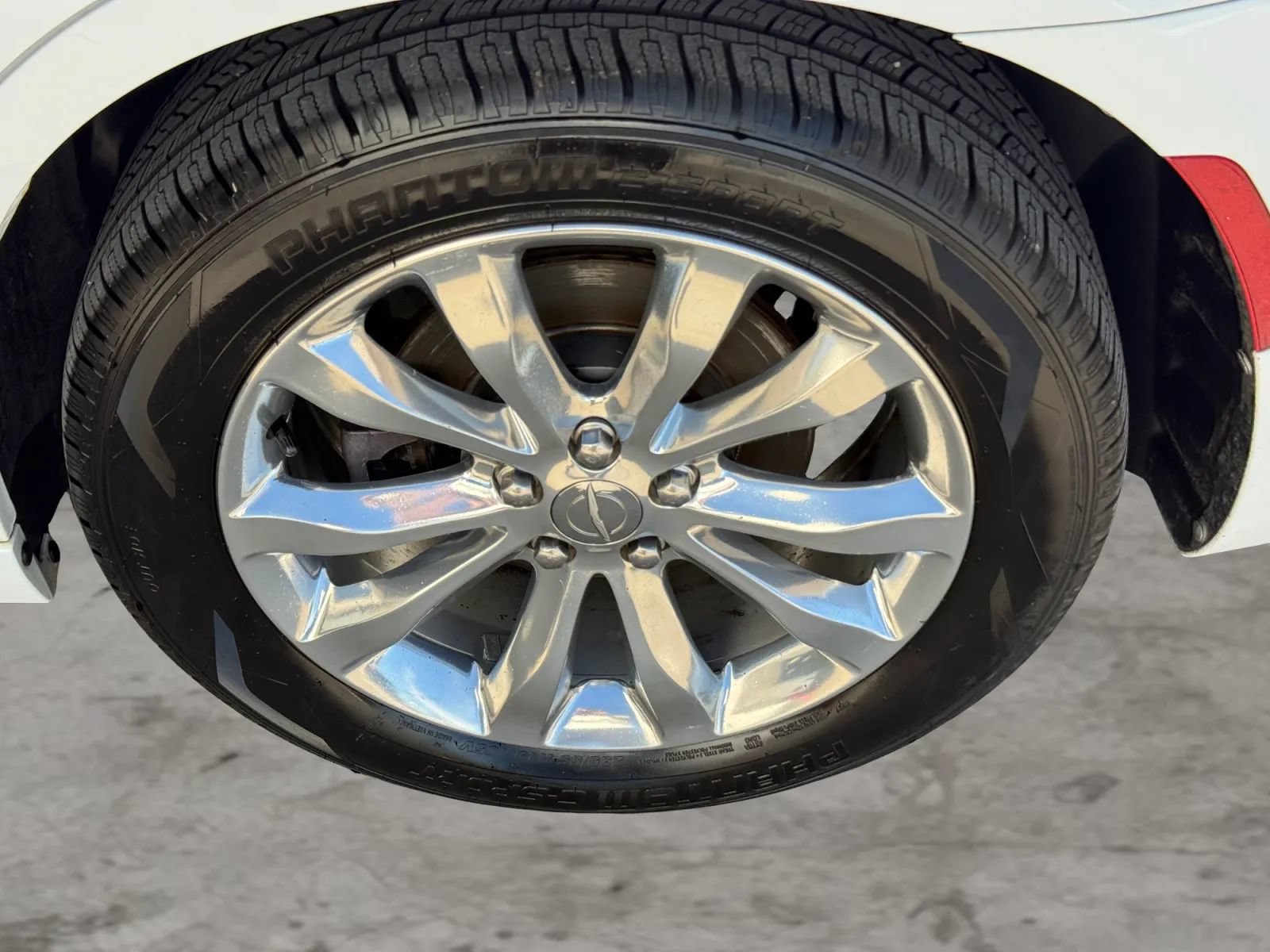 Used 2019 Chrysler 300 Touring AWD/4WD image 44