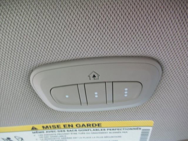 Used 2024 Chrysler Pacifica Limited image 24