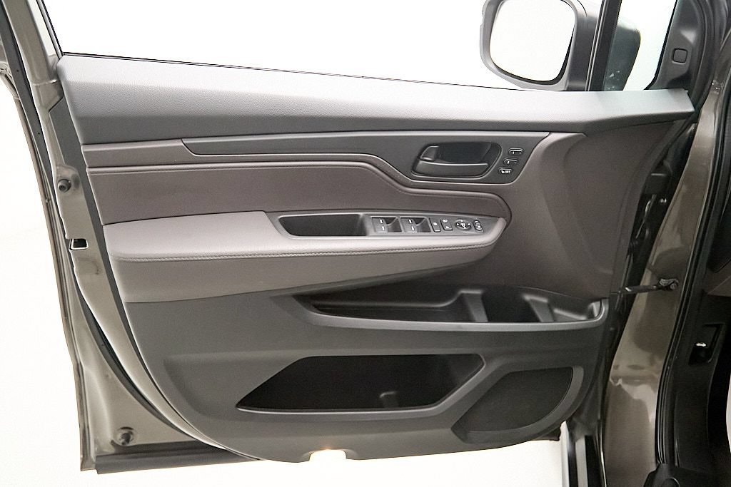 Used 2018 Honda Odyssey EX-L image 12