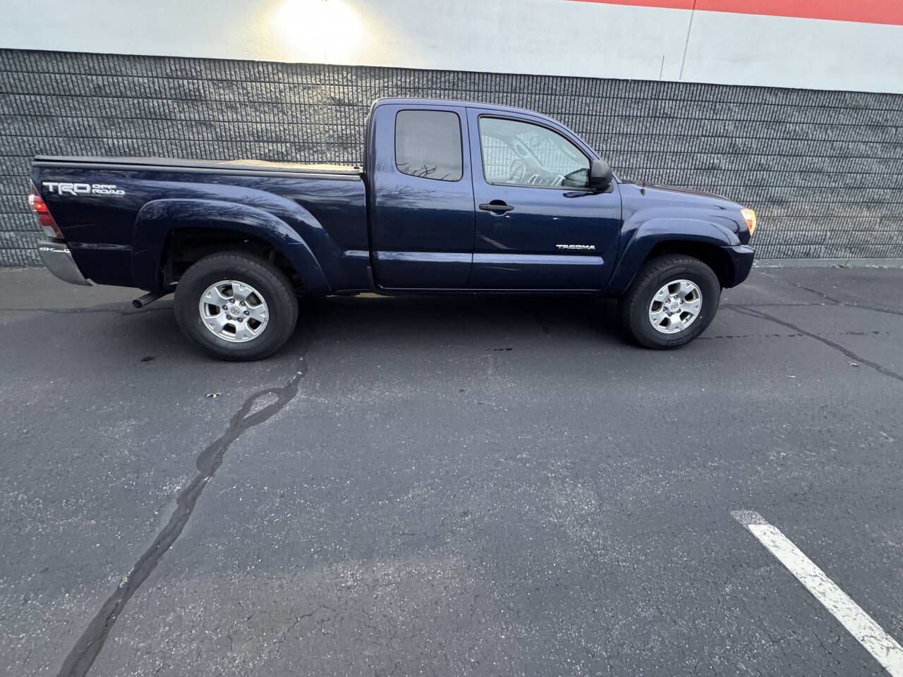 Used 2013 Toyota Tacoma V6 4x4 4dr Access Cab 6.1 ft S image 33