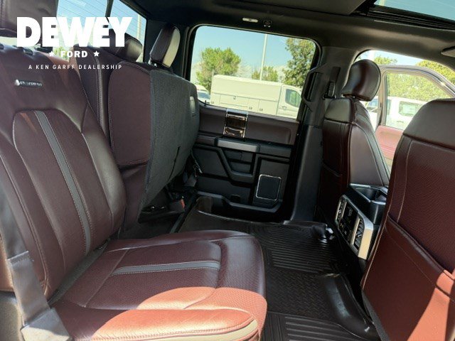 Used 2017 Ford F150 Platinum w/ Equipment Group 701A Luxury AWD/4WD image 38