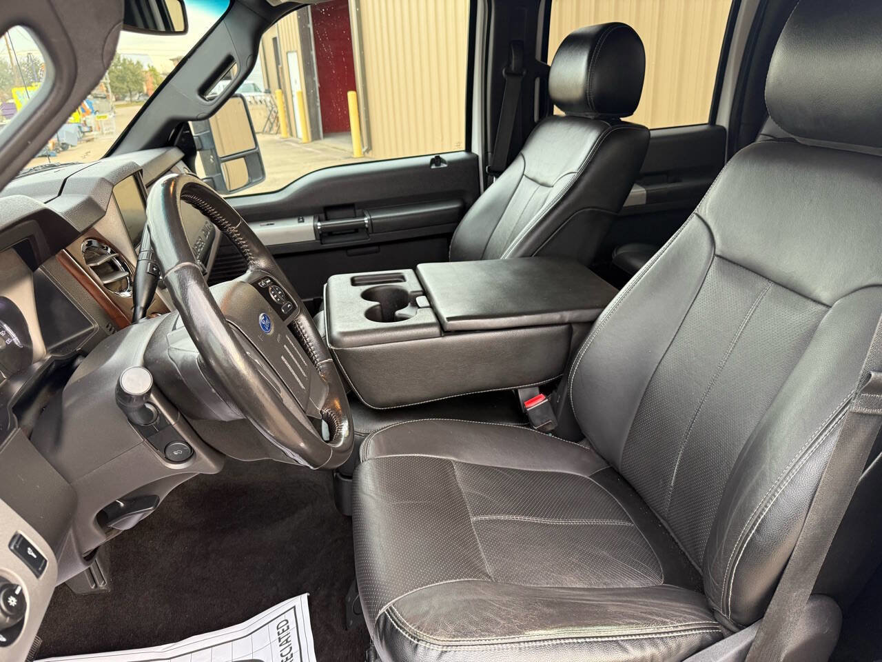Used 2015 Ford F350 Lariat w/ Lariat Interior Package image 14