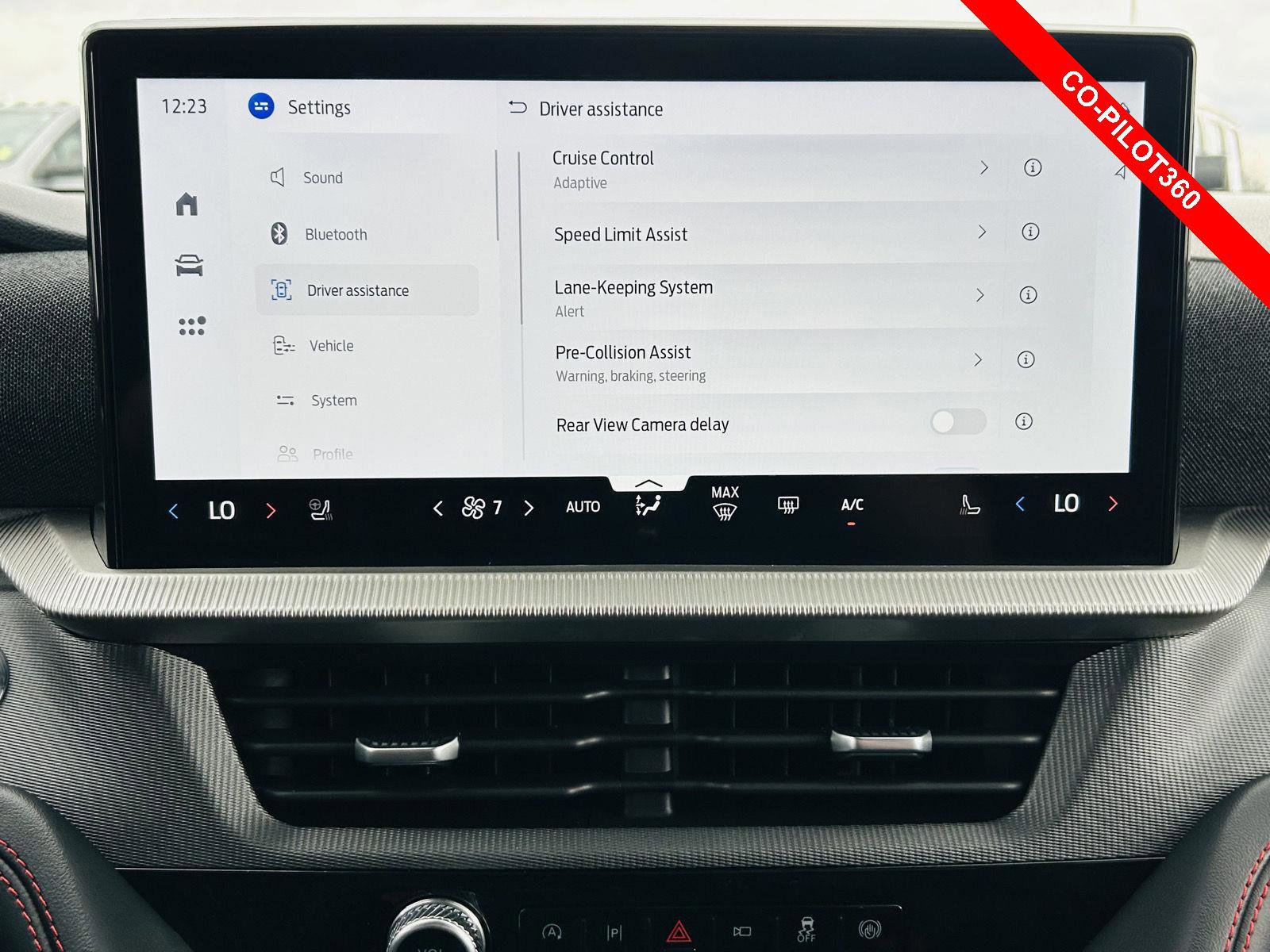 Used 2025 Ford Explorer ST-Line w/ Premium Package AWD/4WD image 11