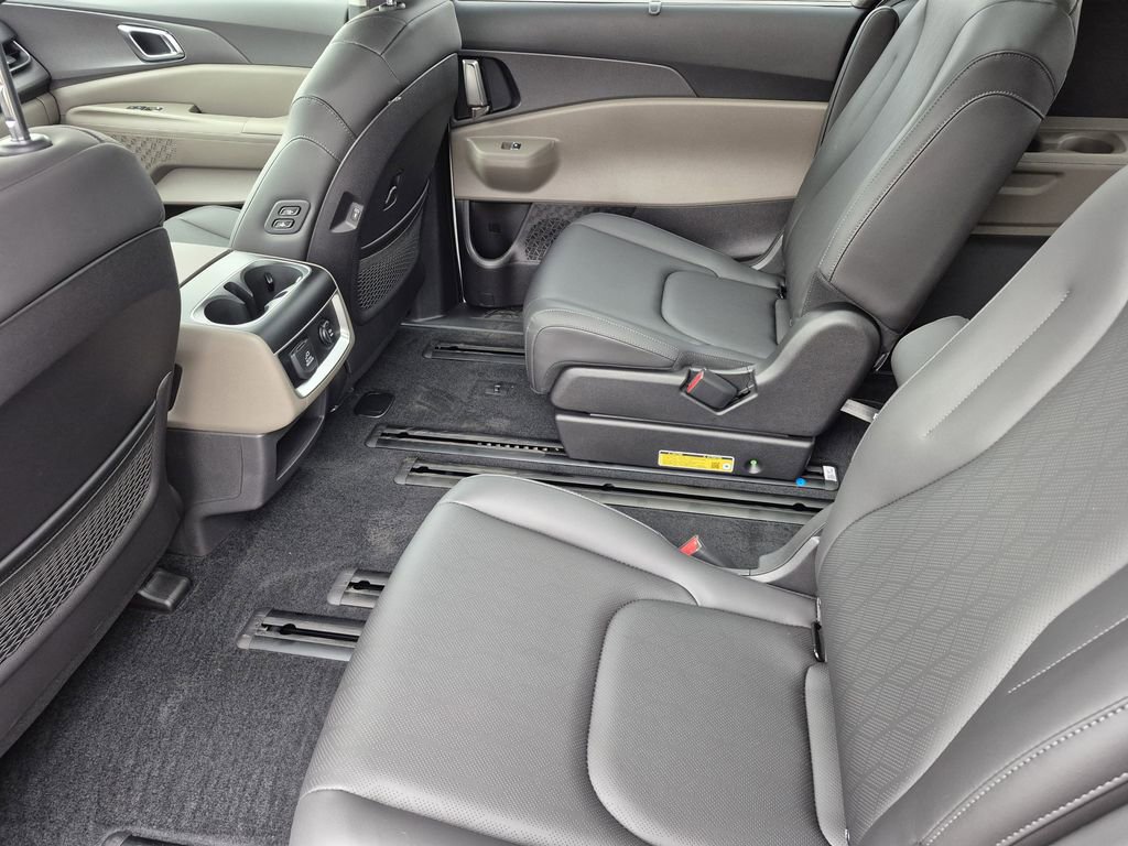 New 2026 Kia Carnival SX image 12