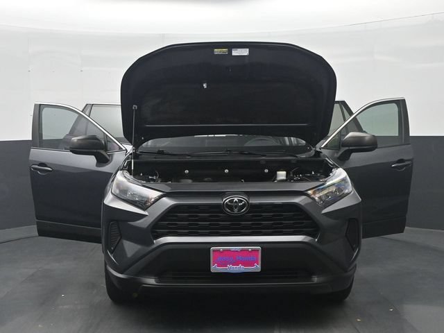 Used 2020 Toyota RAV4 LE FWD image 35