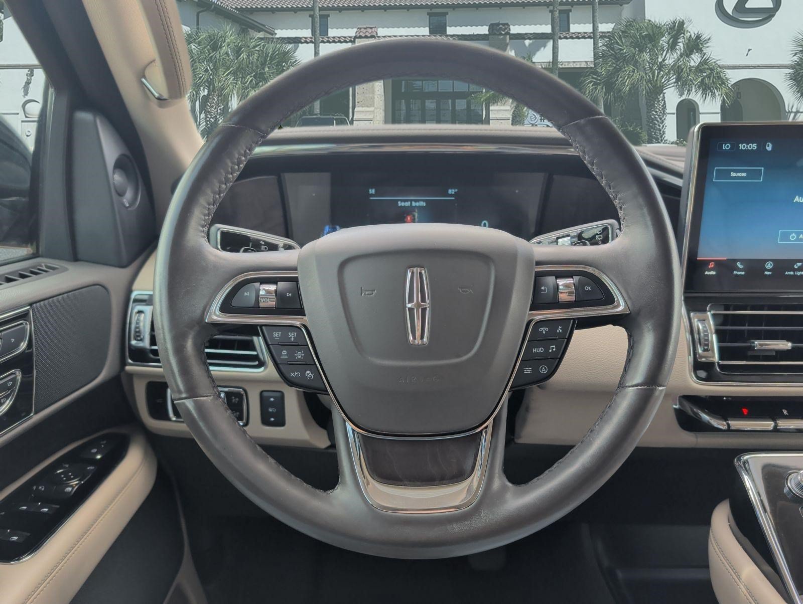 Used 2023 Lincoln Navigator Reserve AWD/4WD image 13