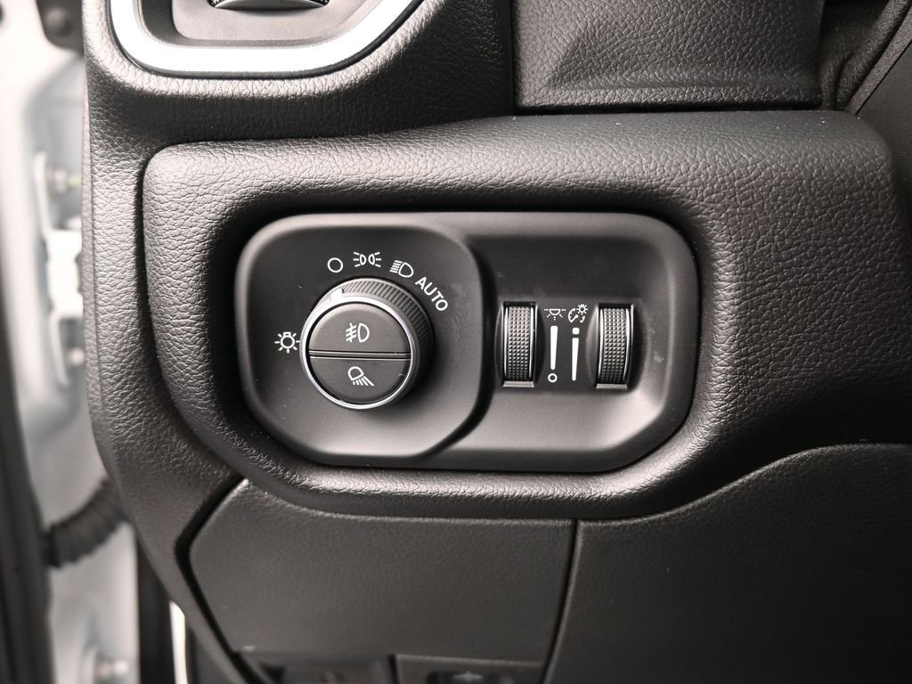 Used 2024 RAM 2500 Laramie image 34