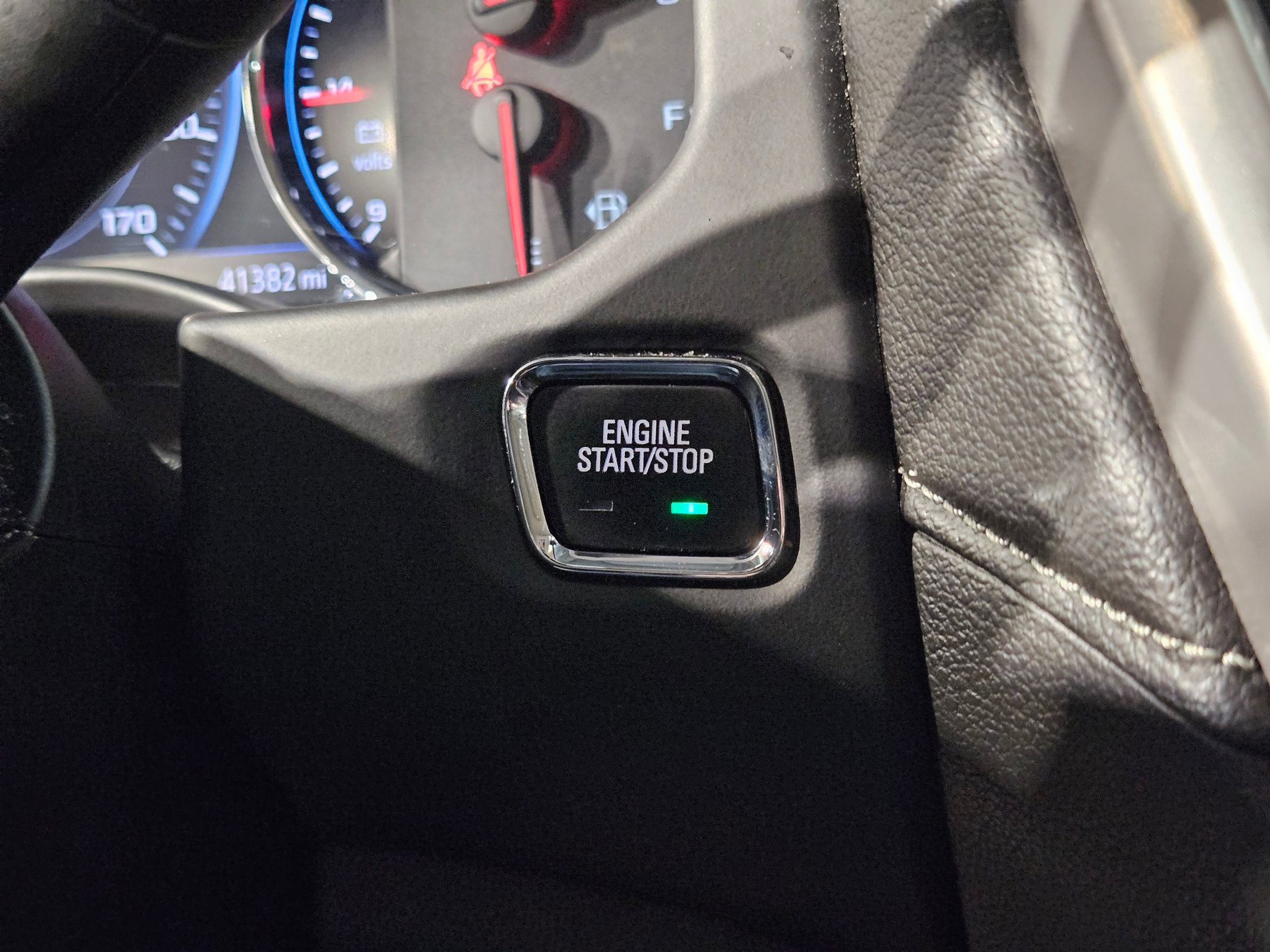 Used 2022 GMC Acadia Denali image 34