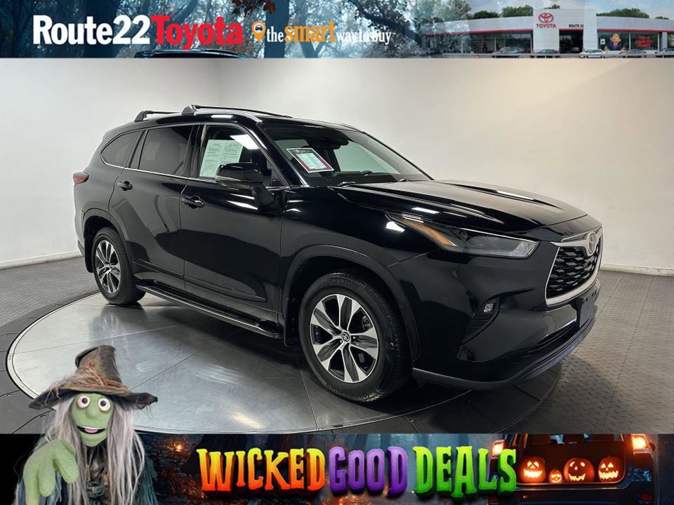 Certified 2022 Toyota Highlander XLE image 1