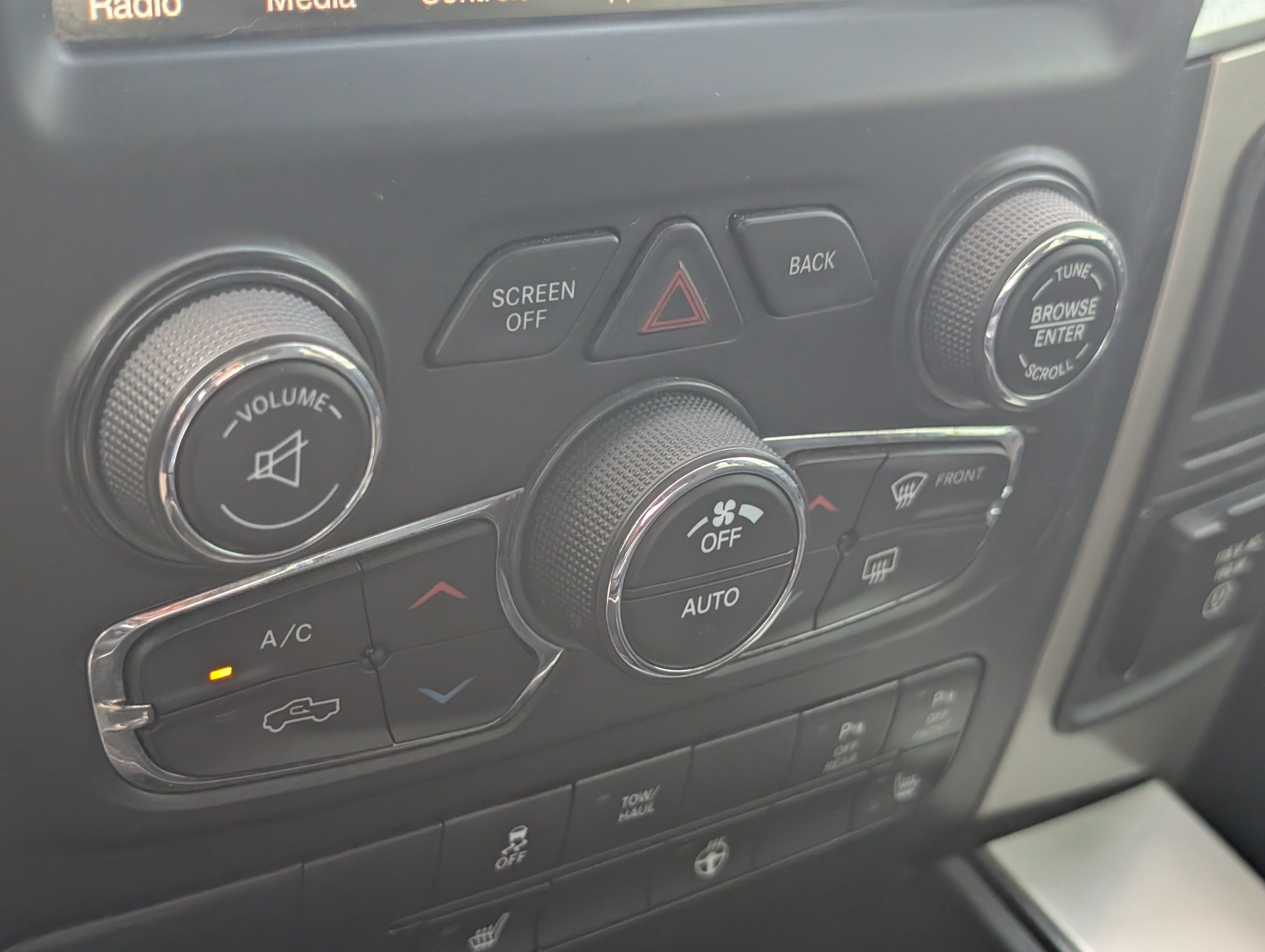 Used 2017 RAM 1500 Big Horn AWD/4WD image 23