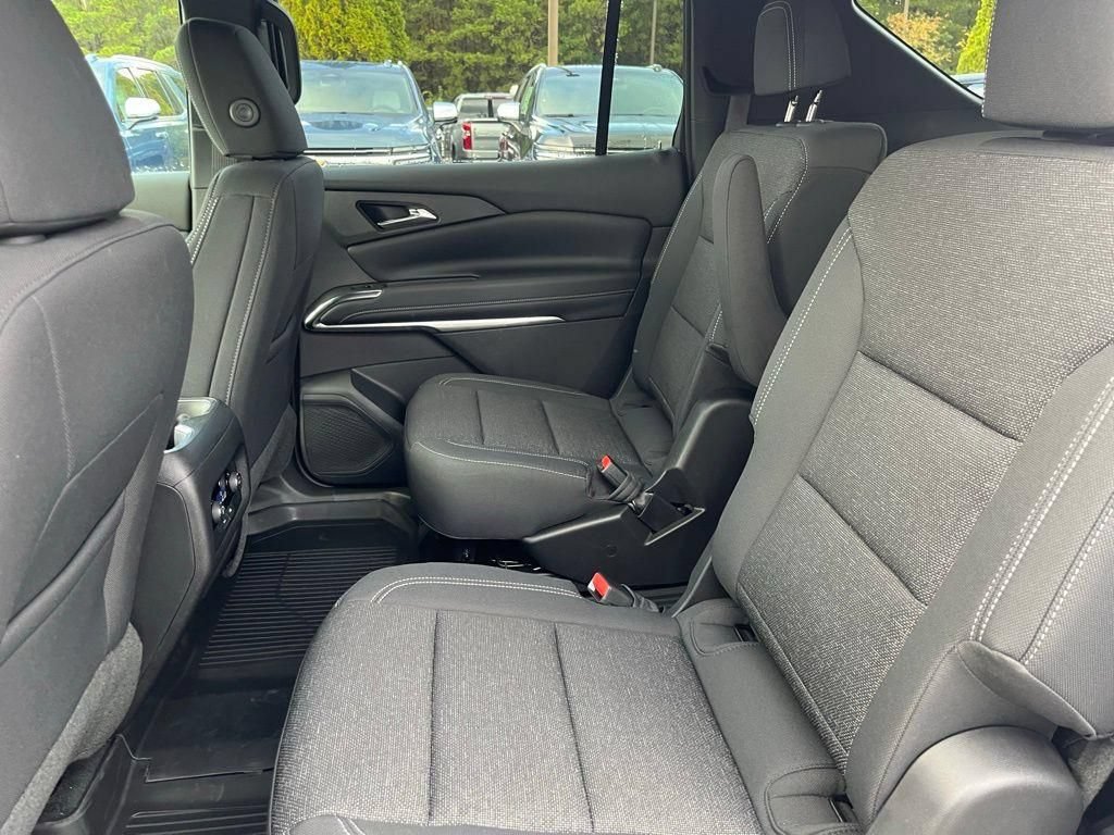 New 2026 Chevrolet Traverse LT w/ Midnight/Sport Edition FWD image 21