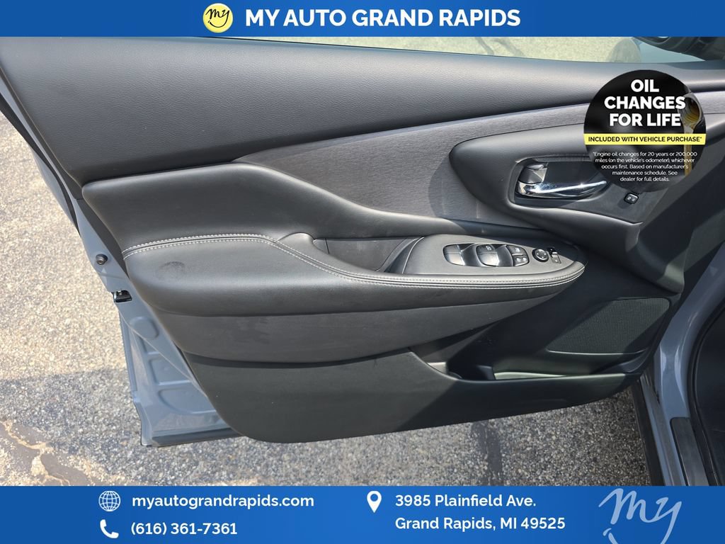 Used 2022 Nissan Murano SL AWD/4WD image 10