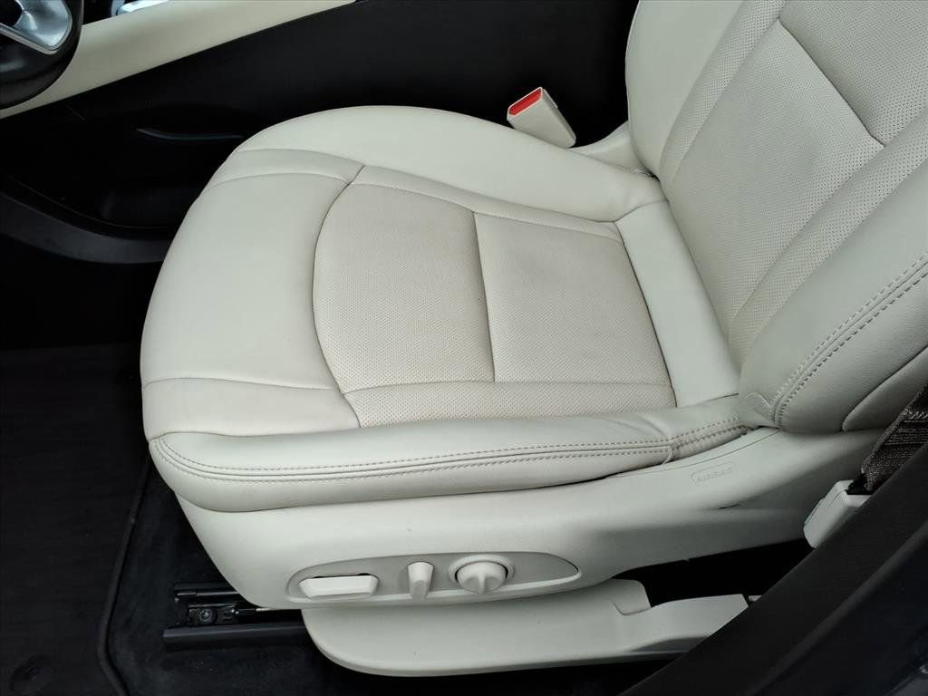 Used 2023 Buick Enclave Essence w/ Experience Buick Package image 23