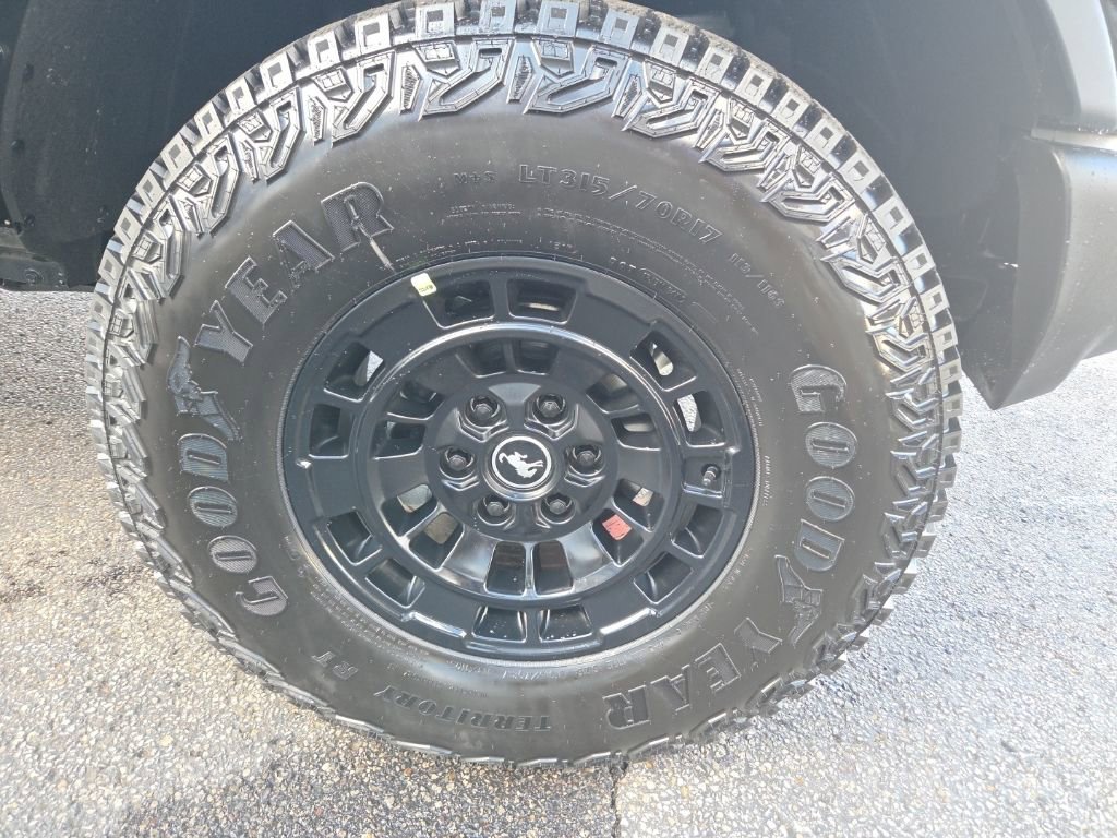 New 2025 Ford Bronco Big Bend image 9