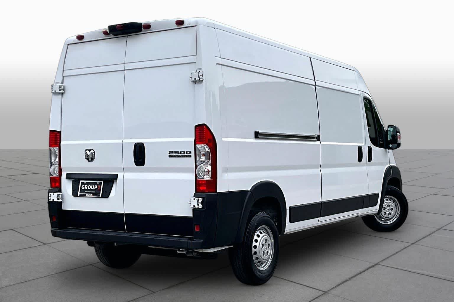 Used 2025 RAM ProMaster 2500 w/ Convenience Group FWD image 13
