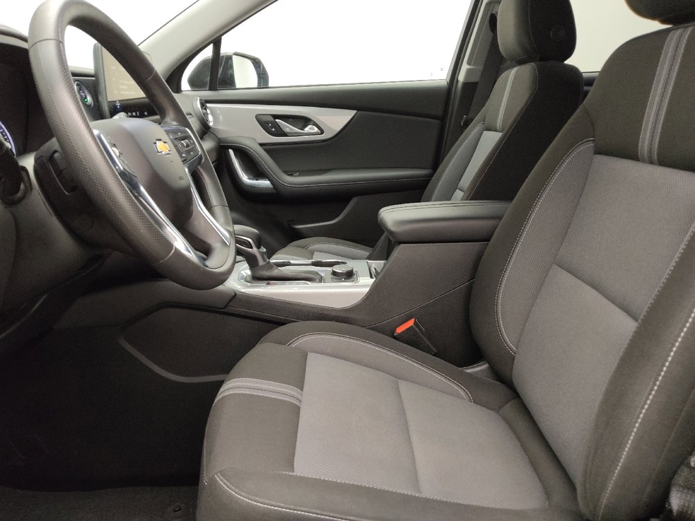 Used 2024 Chevrolet Blazer LT w/ Convenience Package FWD image 17