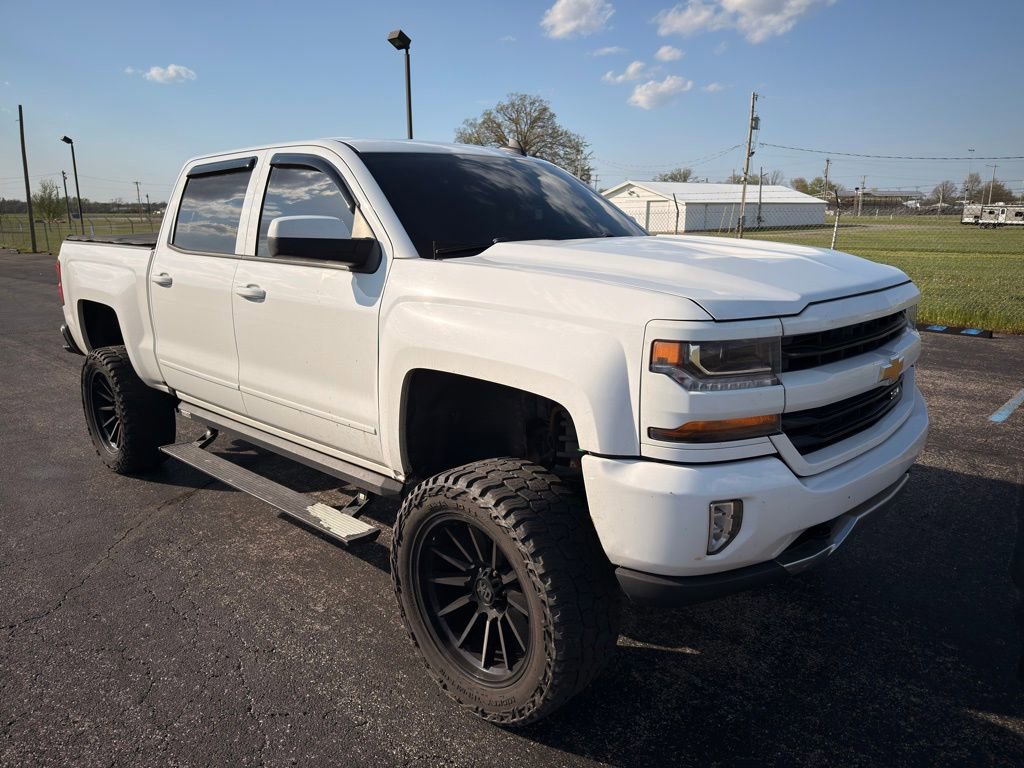 Used 2018 Chevrolet Silverado 1500 LT w/ All Star Edition AWD/4WD image 3