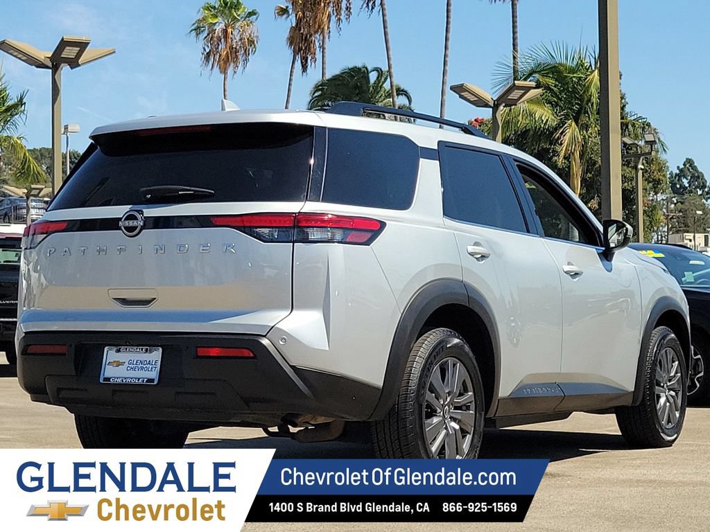 Used 2025 Nissan Pathfinder SV FWD image 11
